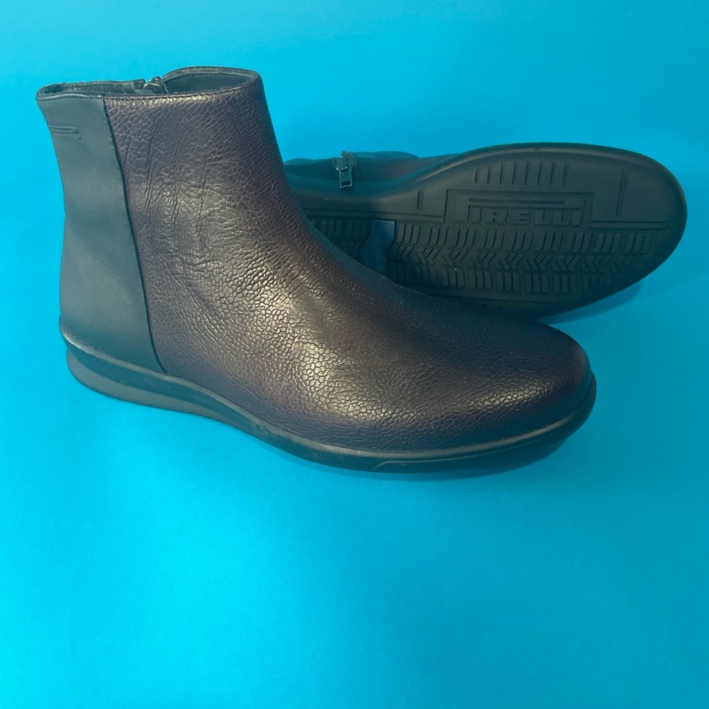 Pirelli two tone zip ankle boots, men’s 9, NWOT
